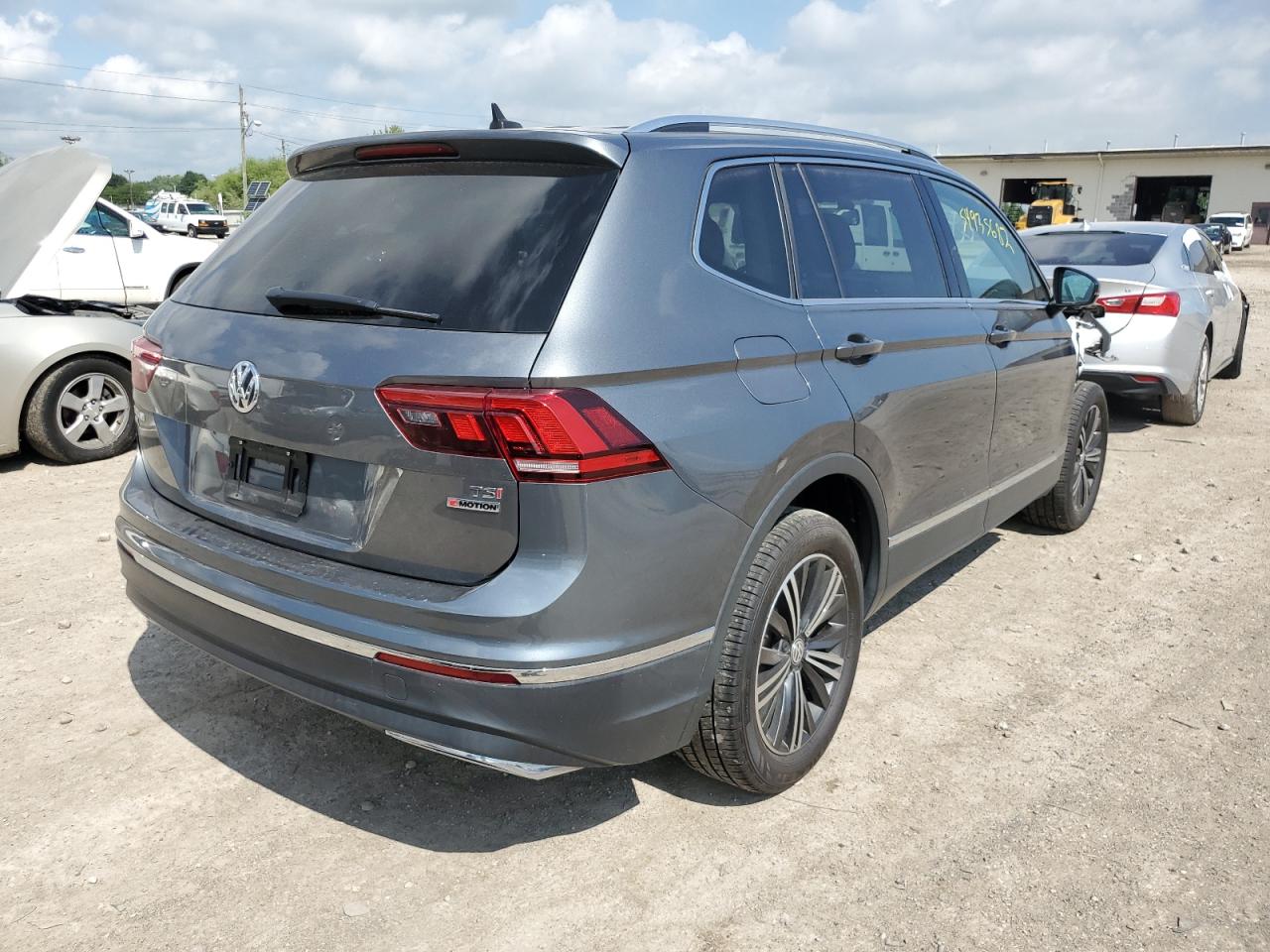 Photo 3 VIN: 3VV2B7AX2JM068582 - VOLKSWAGEN TIGUAN 