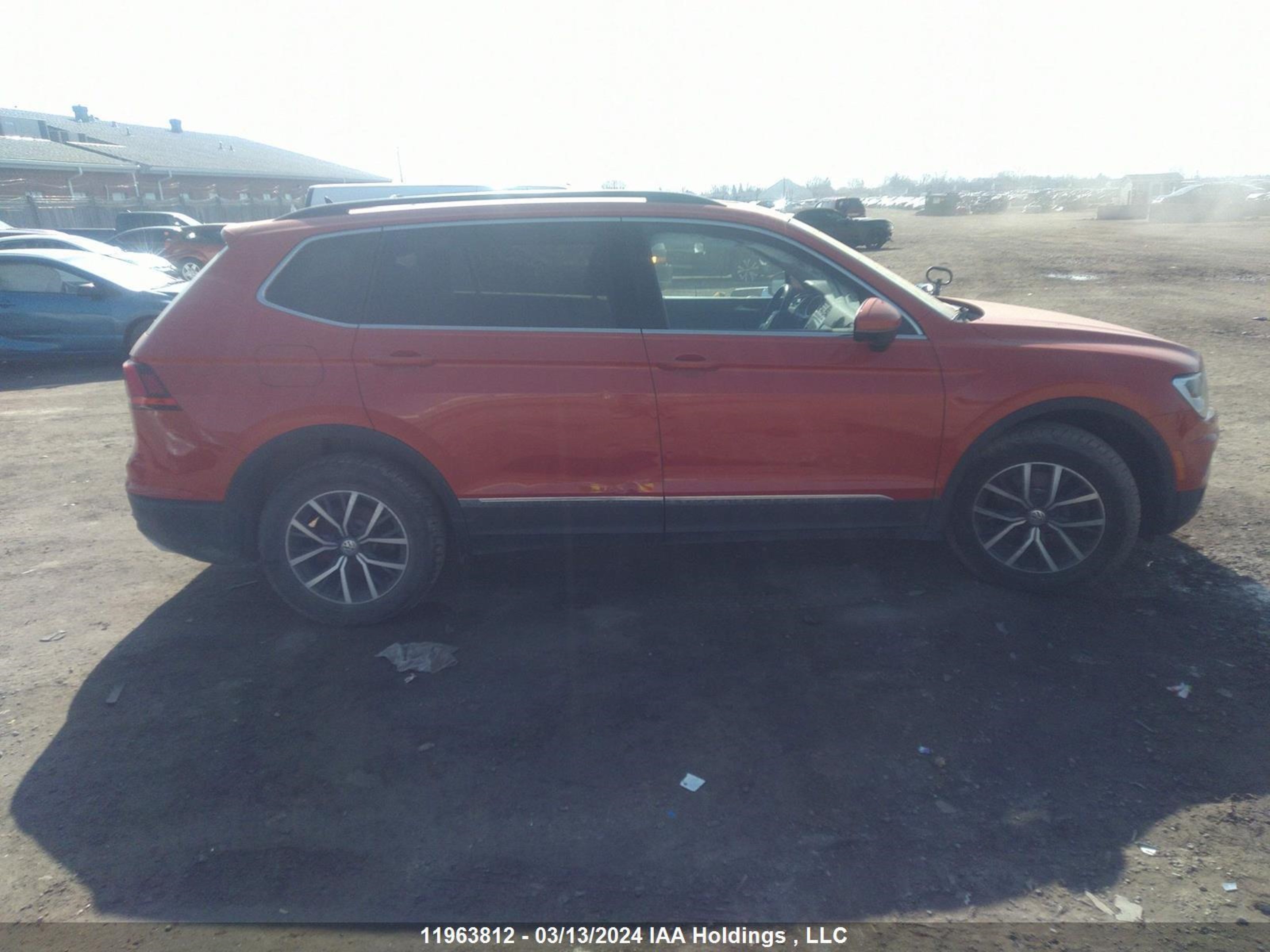 Photo 12 VIN: 3VV2B7AX2JM074608 - VOLKSWAGEN TIGUAN 