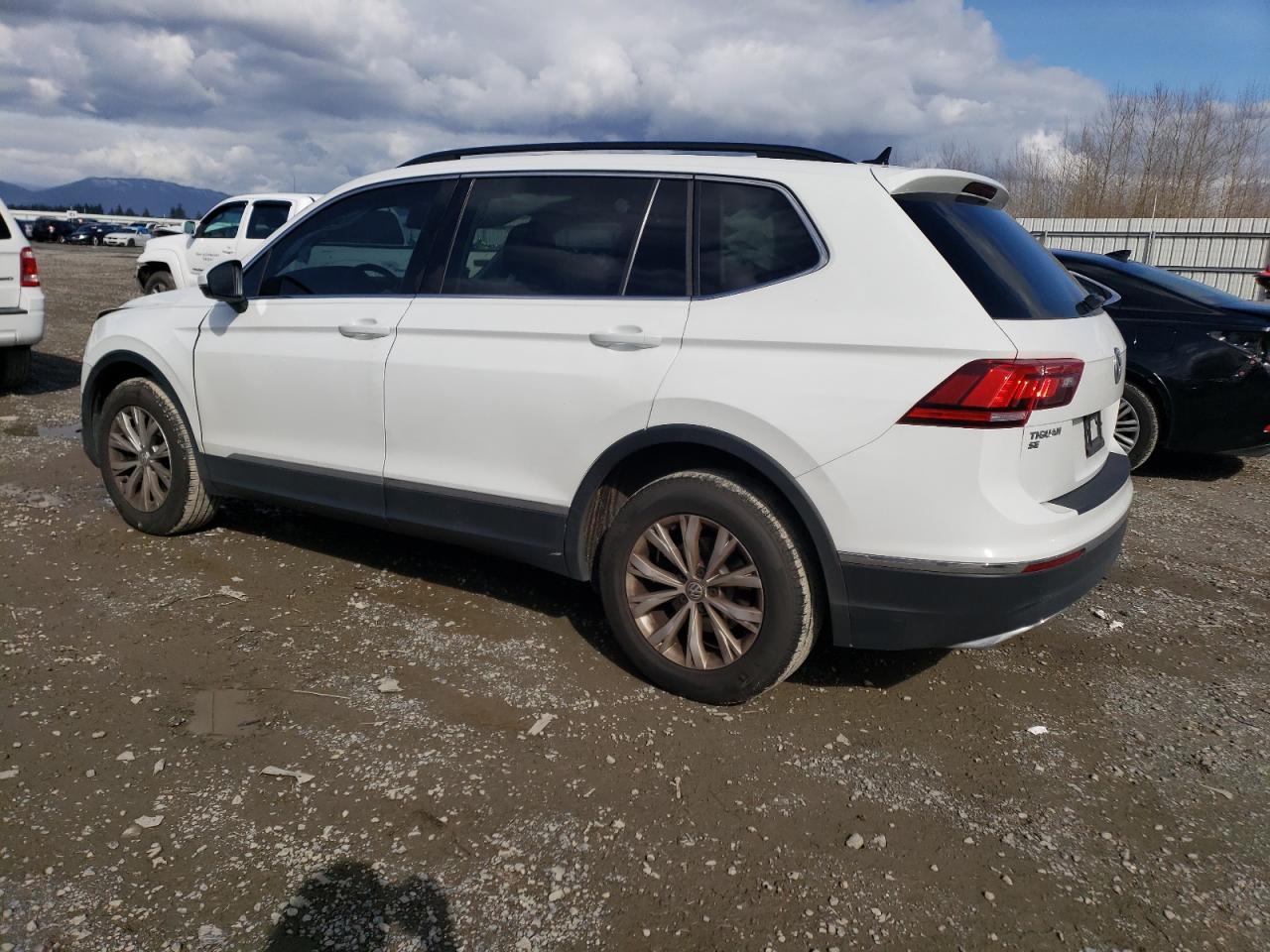 Photo 1 VIN: 3VV2B7AX3JM023120 - VOLKSWAGEN TIGUAN 