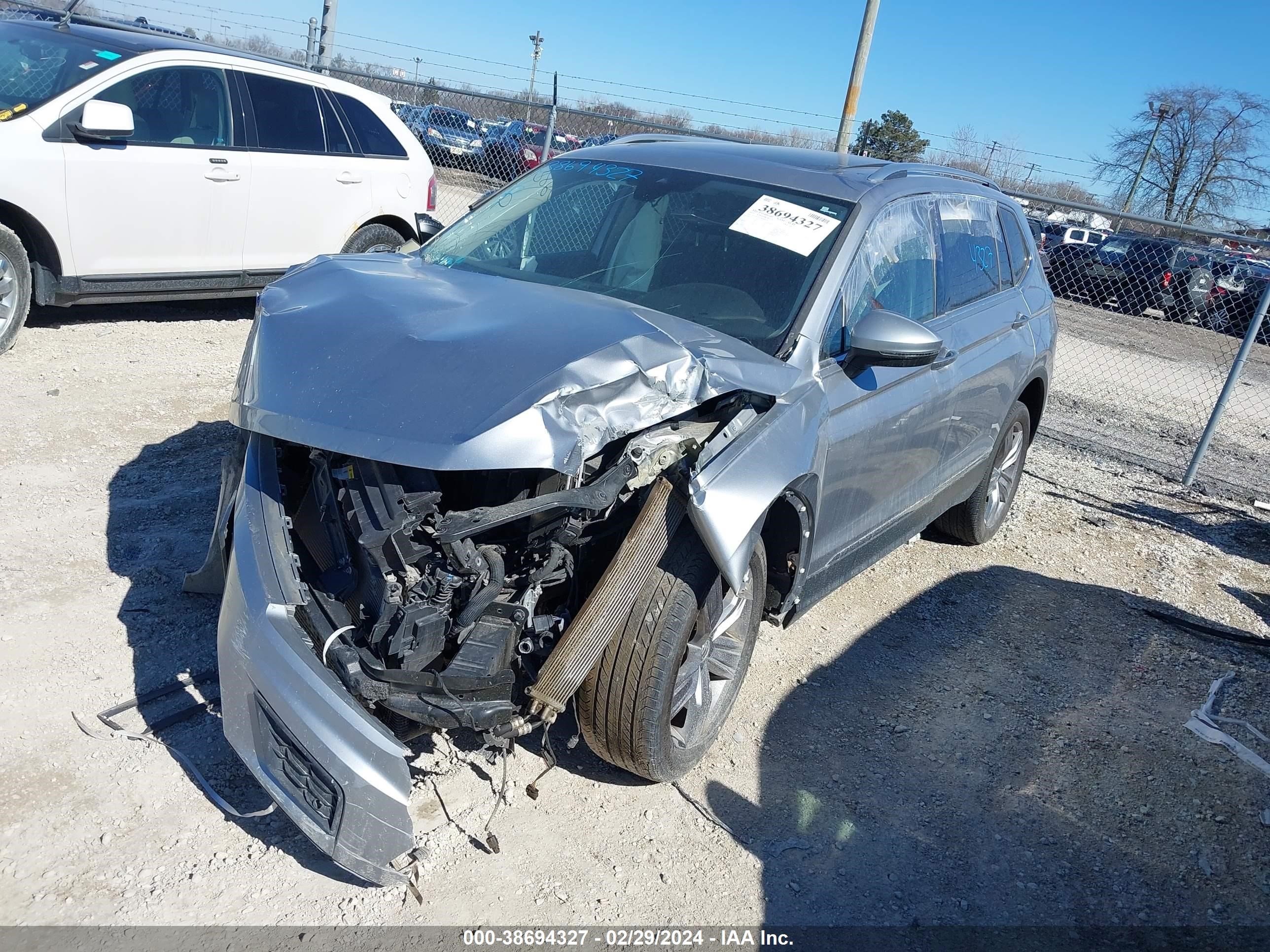 Photo 1 VIN: 3VV2B7AX3MM034557 - VOLKSWAGEN TIGUAN 