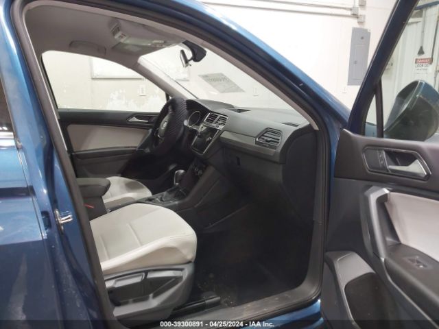 Photo 4 VIN: 3VV2B7AX4JM054490 - VOLKSWAGEN TIGUAN 