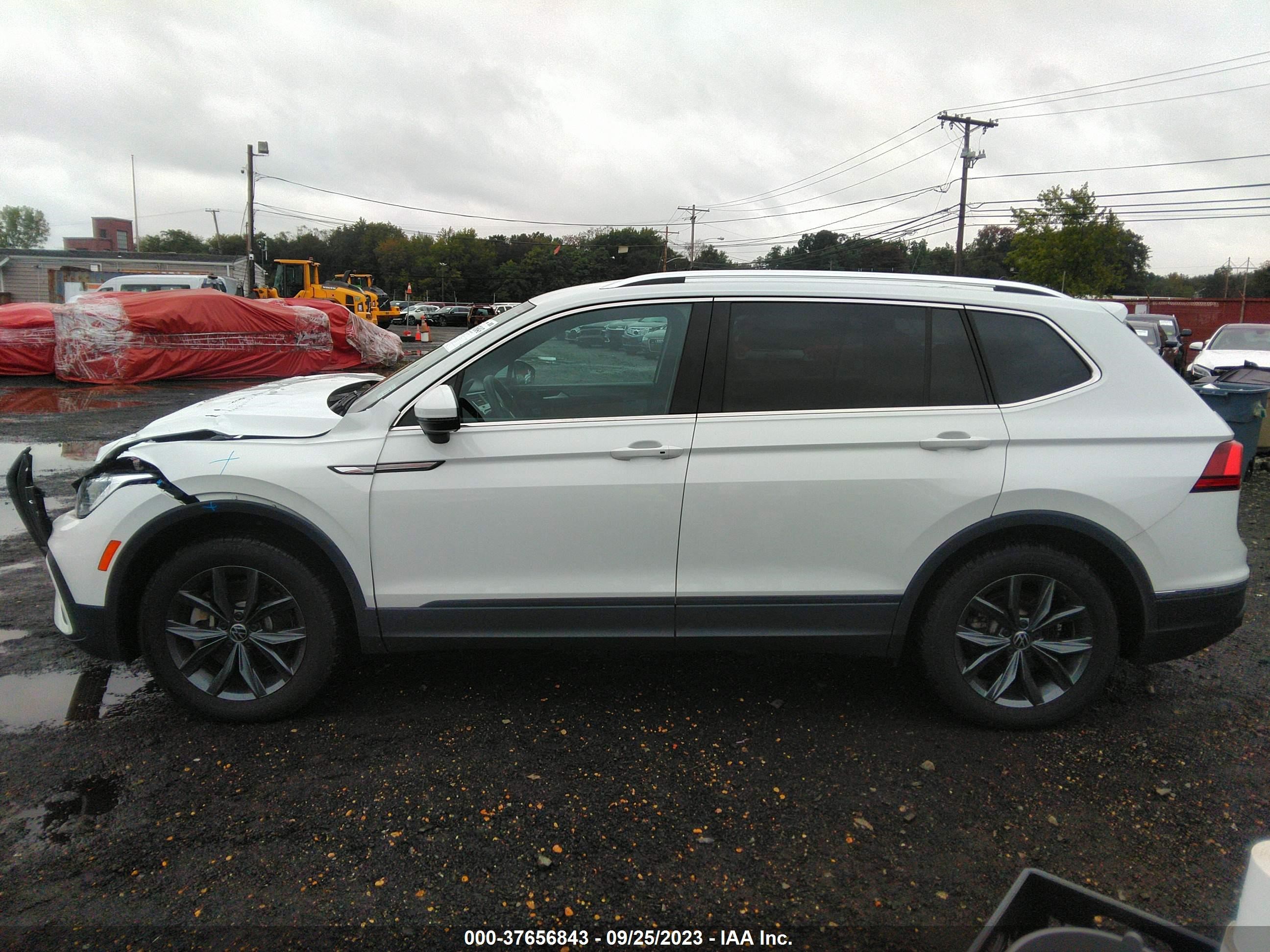 Photo 13 VIN: 3VV2B7AX4NM133177 - VOLKSWAGEN TIGUAN 