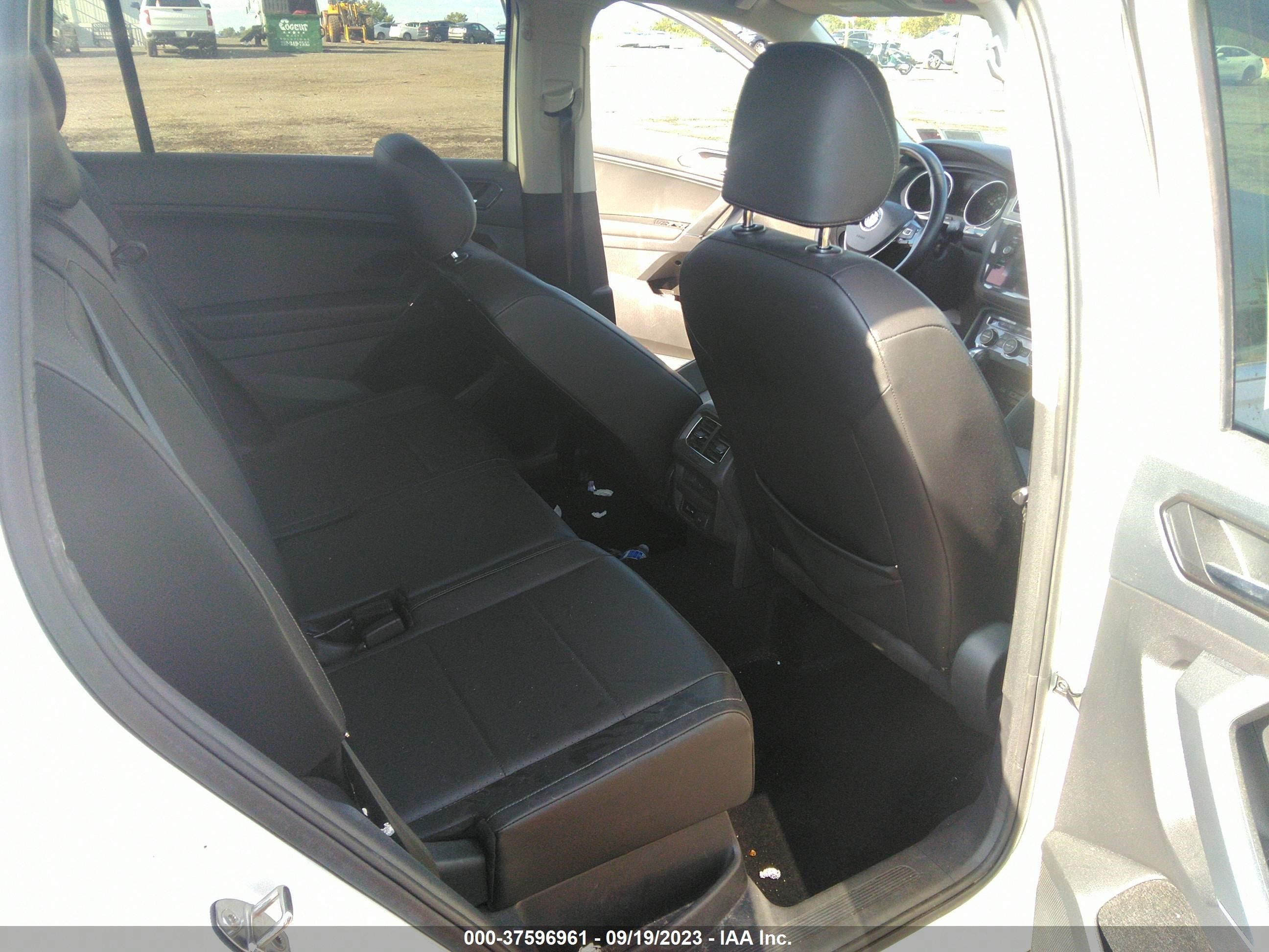 Photo 7 VIN: 3VV2B7AX7JM060767 - VOLKSWAGEN TIGUAN 