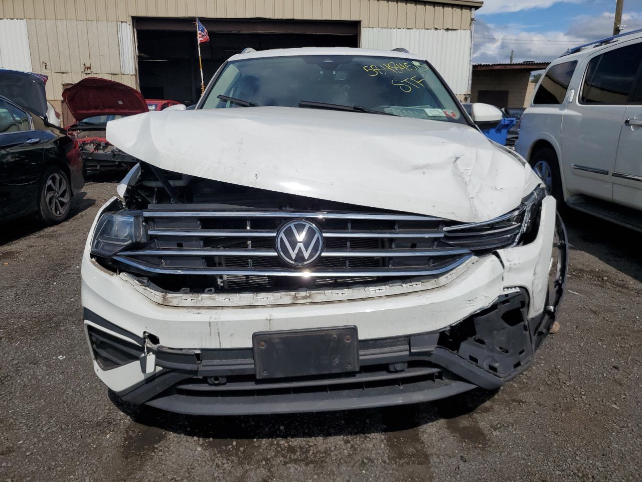 Photo 4 VIN: 3VV2B7AX7NM015429 - VOLKSWAGEN TIGUAN 