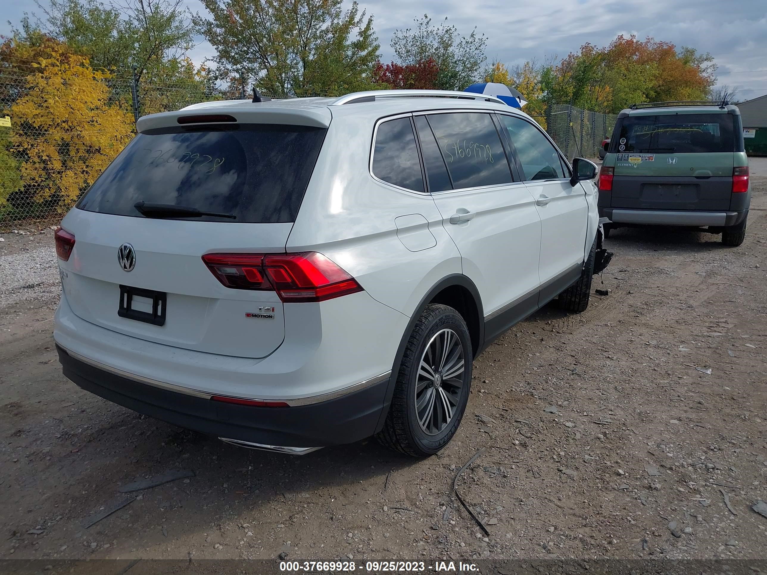 Photo 3 VIN: 3VV2B7AX8JM036185 - VOLKSWAGEN TIGUAN 