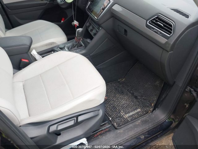 Photo 4 VIN: 3VV2B7AX8JM075262 - VOLKSWAGEN TIGUAN 