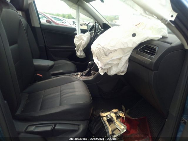 Photo 4 VIN: 3VV2B7AX8JM098041 - VOLKSWAGEN TIGUAN 