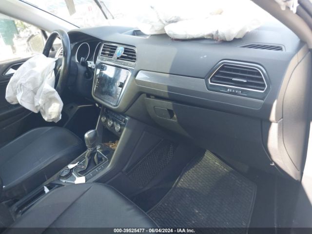 Photo 4 VIN: 3VV2B7AX8JM103643 - VOLKSWAGEN TIGUAN 