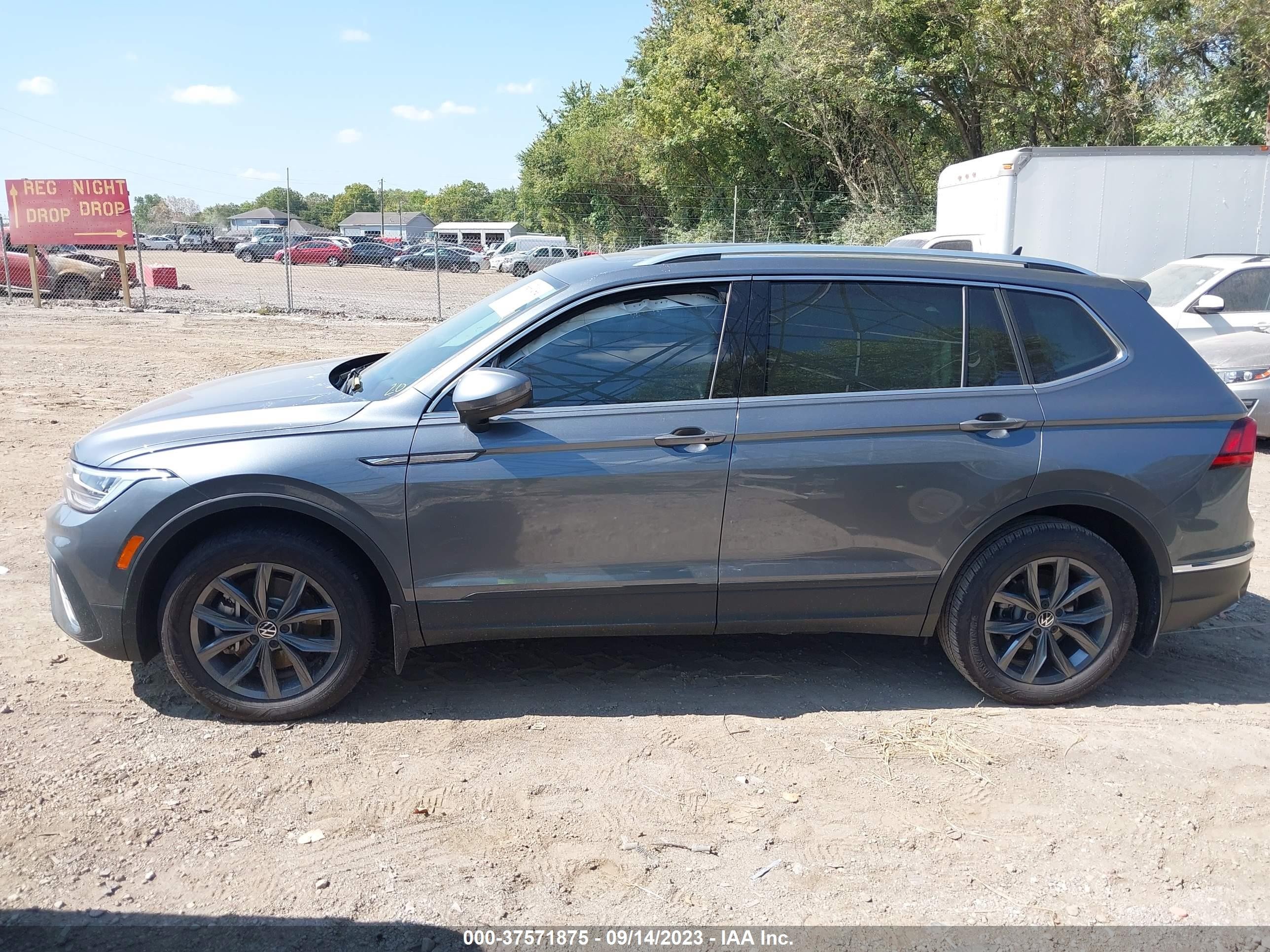 Photo 14 VIN: 3VV2B7AX8NM099549 - VOLKSWAGEN TIGUAN 