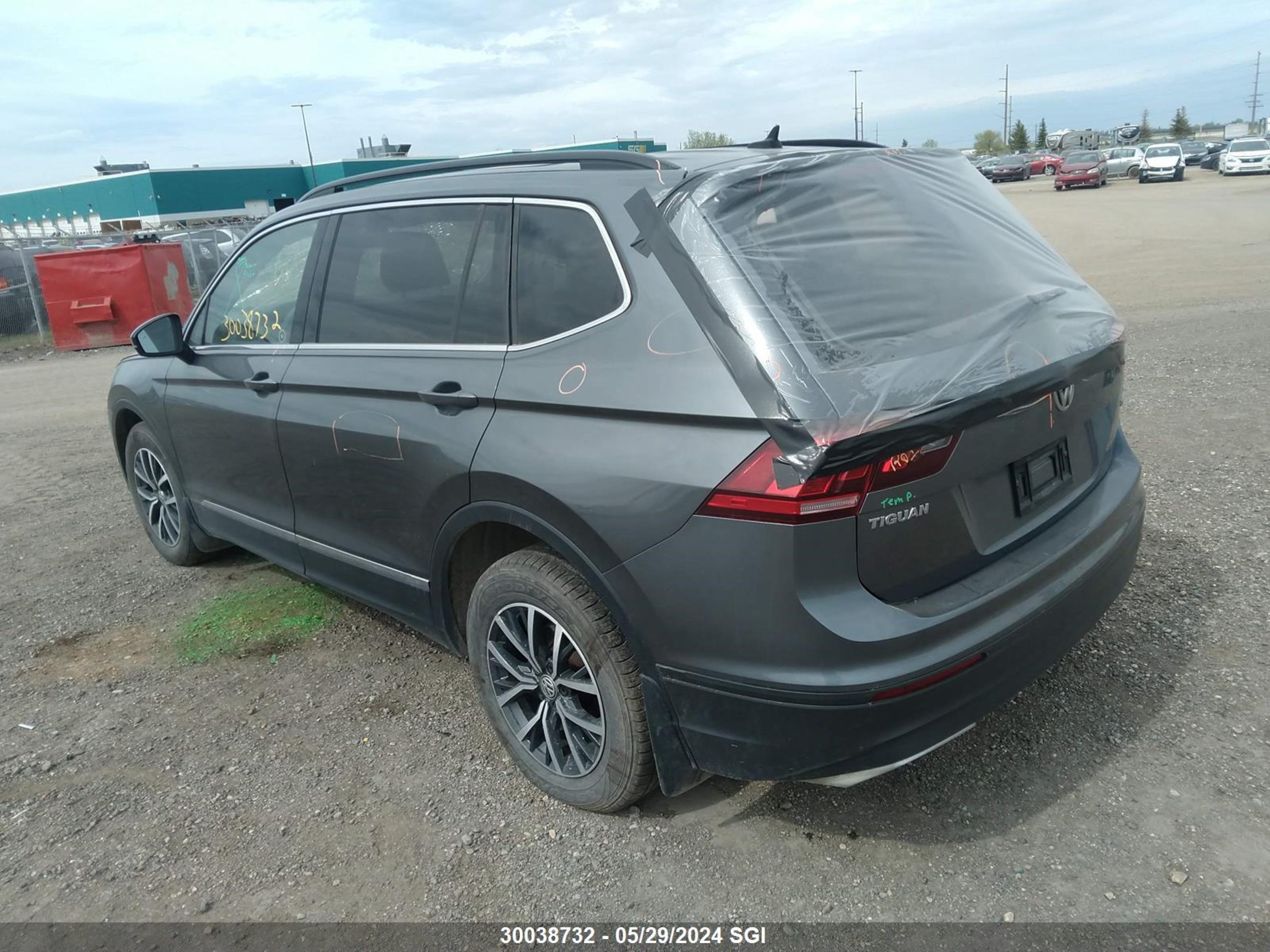 Photo 2 VIN: 3VV2B7AX9JM005141 - VOLKSWAGEN TIGUAN 