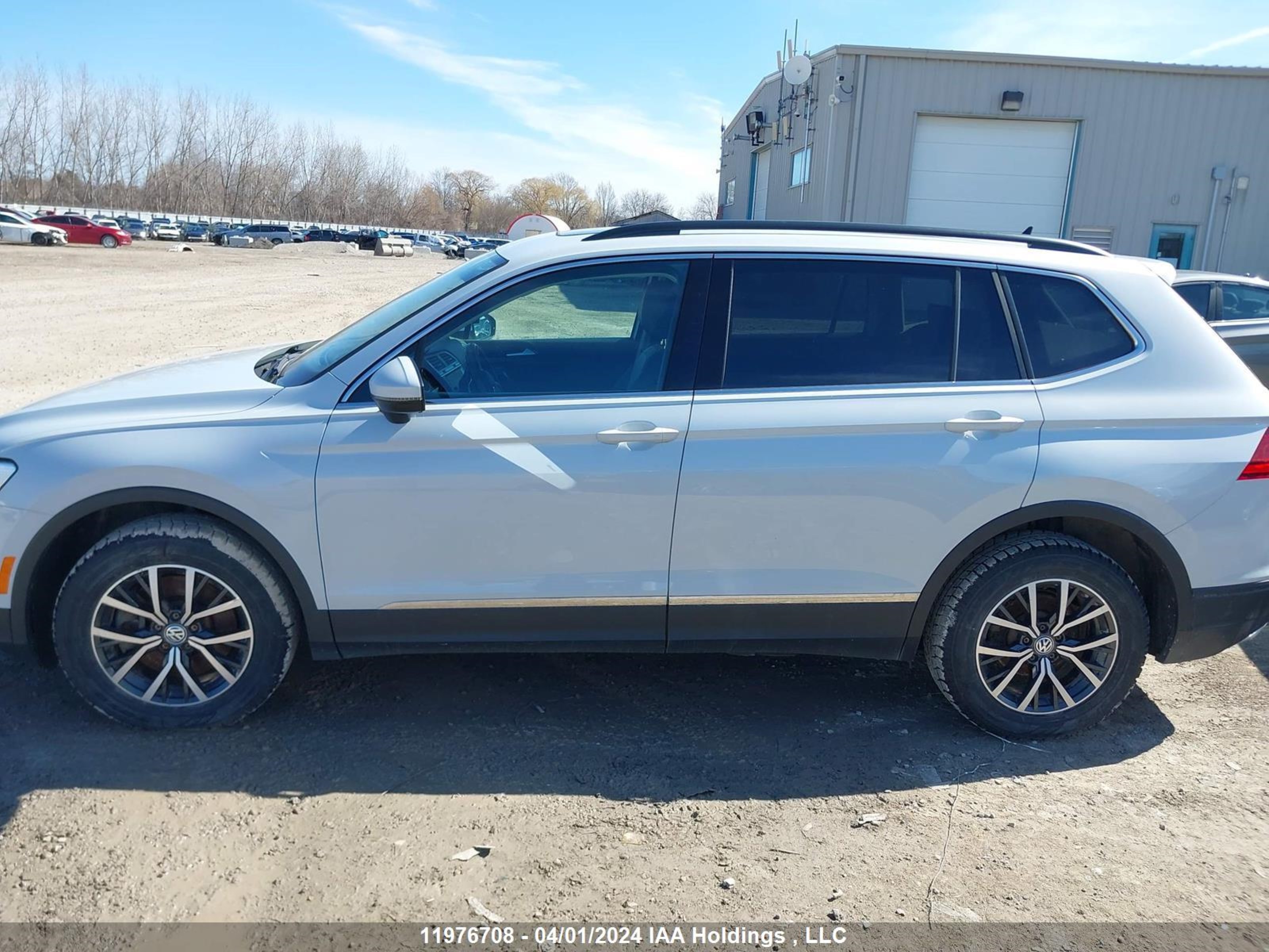 Photo 13 VIN: 3VV2B7AX9JM053612 - VOLKSWAGEN TIGUAN 