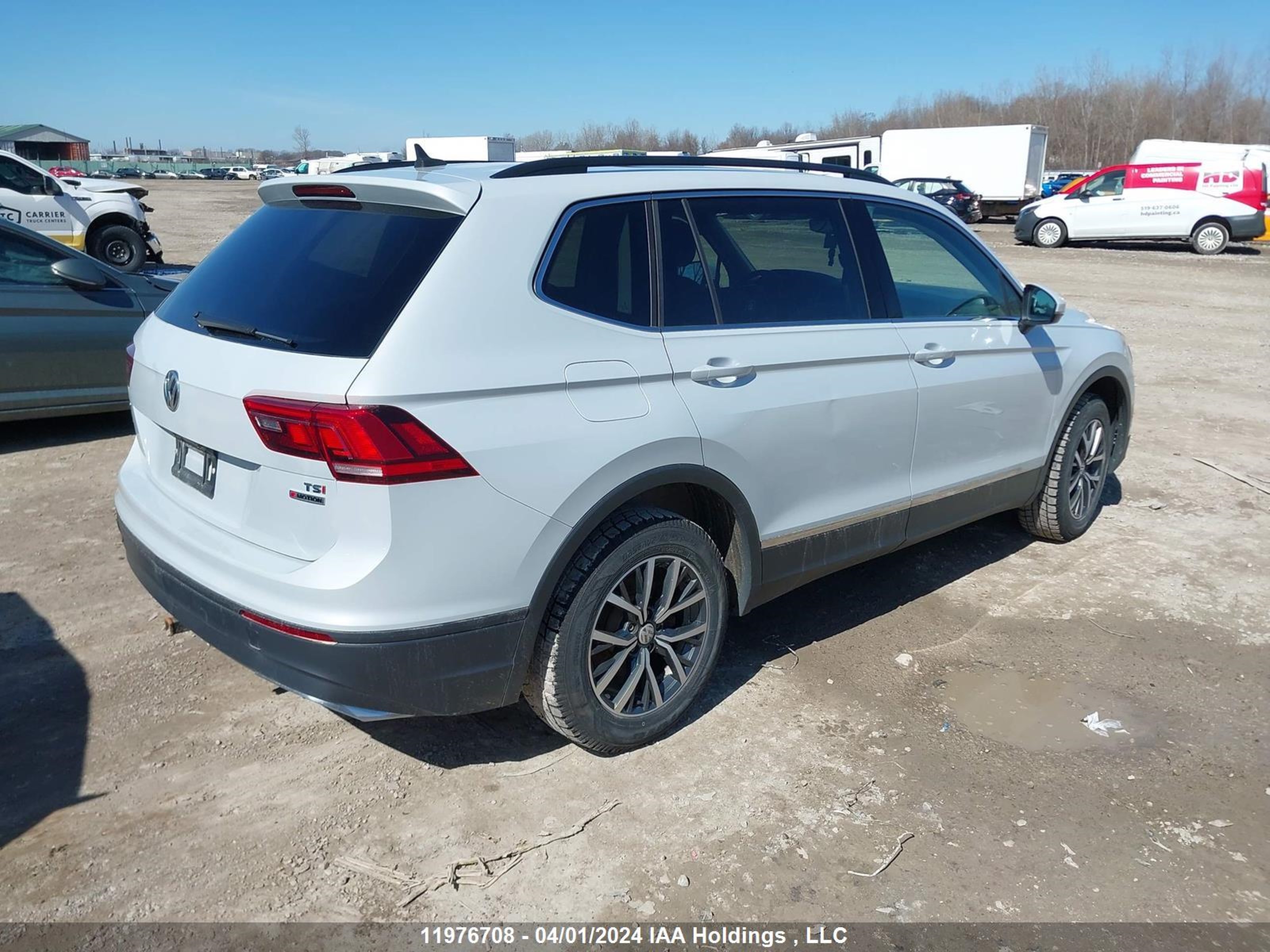 Photo 3 VIN: 3VV2B7AX9JM053612 - VOLKSWAGEN TIGUAN 