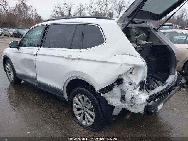 Photo 2 VIN: 3VV2B7AX9JM133833 - VOLKSWAGEN TIGUAN 