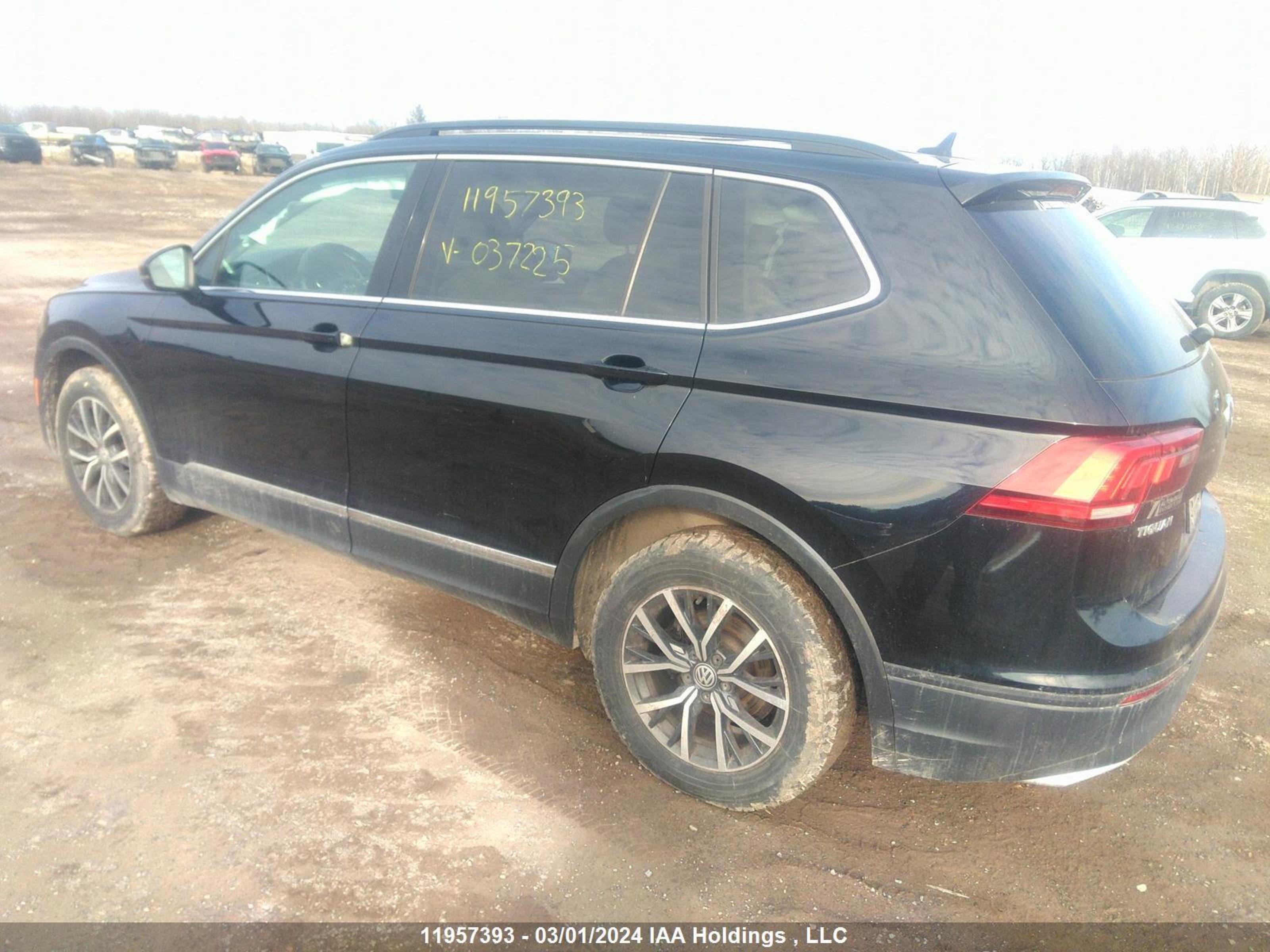 Photo 2 VIN: 3VV2B7AXXJM037225 - VOLKSWAGEN TIGUAN 