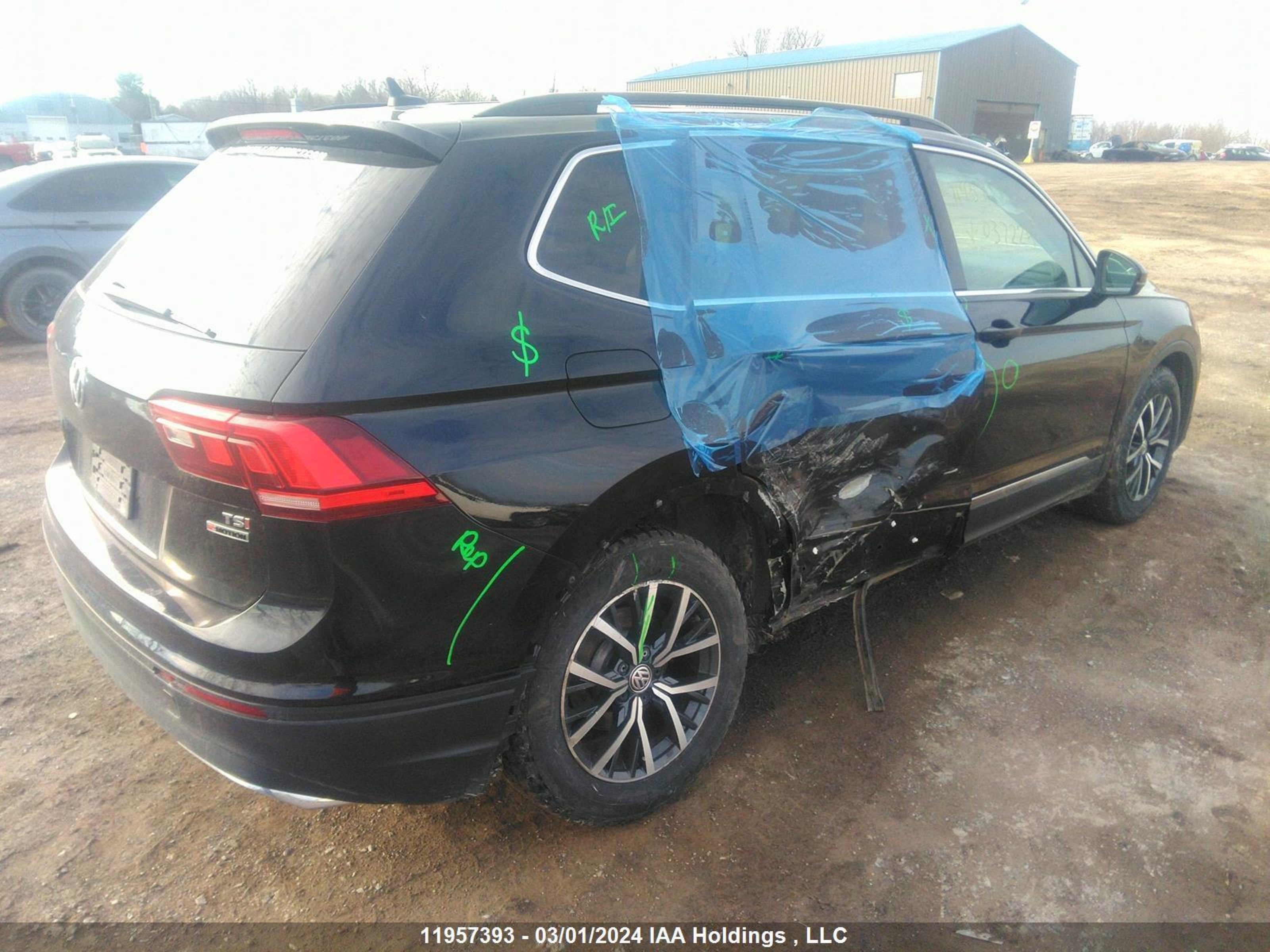 Photo 3 VIN: 3VV2B7AXXJM037225 - VOLKSWAGEN TIGUAN 