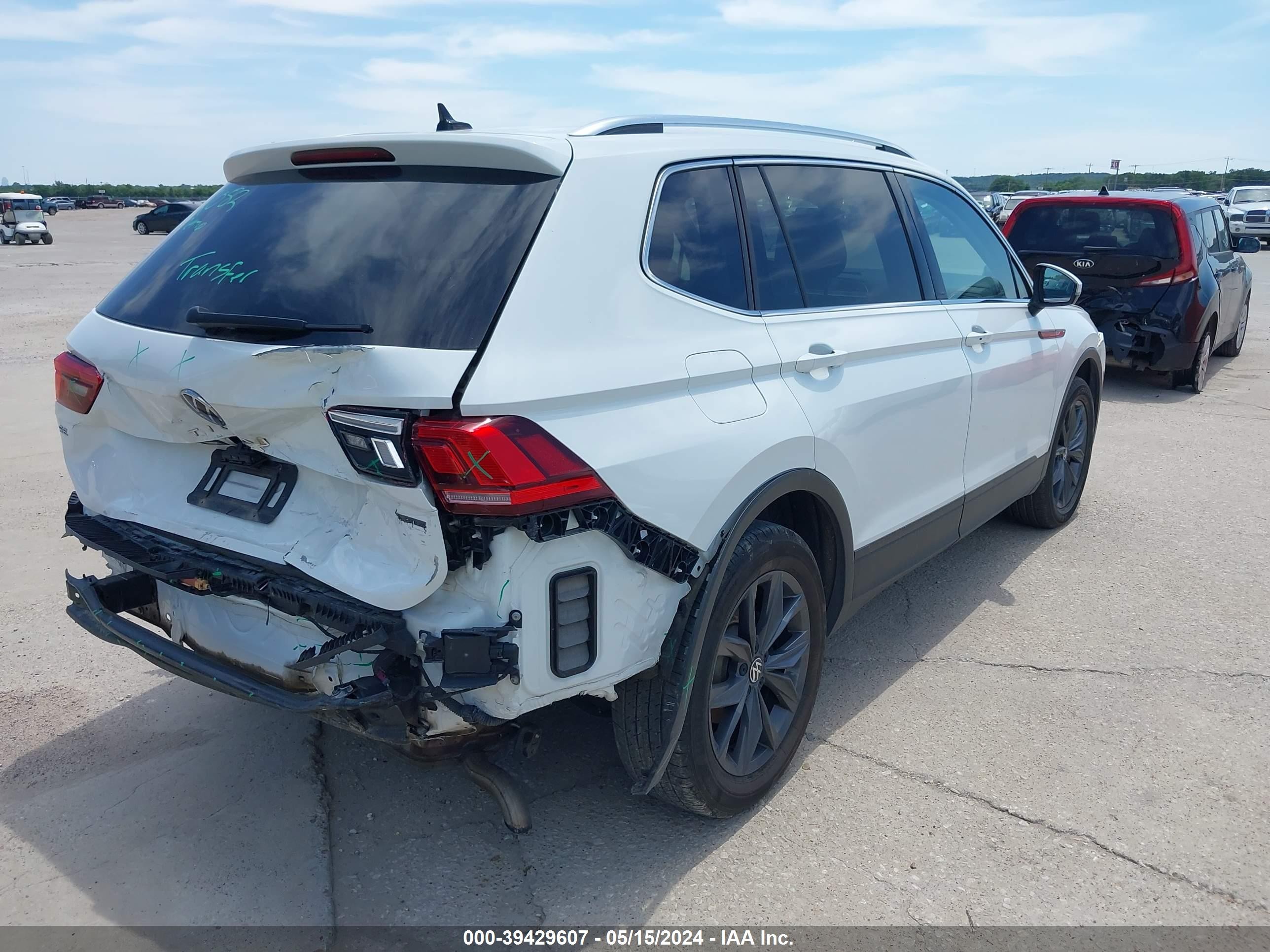 Photo 3 VIN: 3VV2B7AXXNM118280 - VOLKSWAGEN TIGUAN 