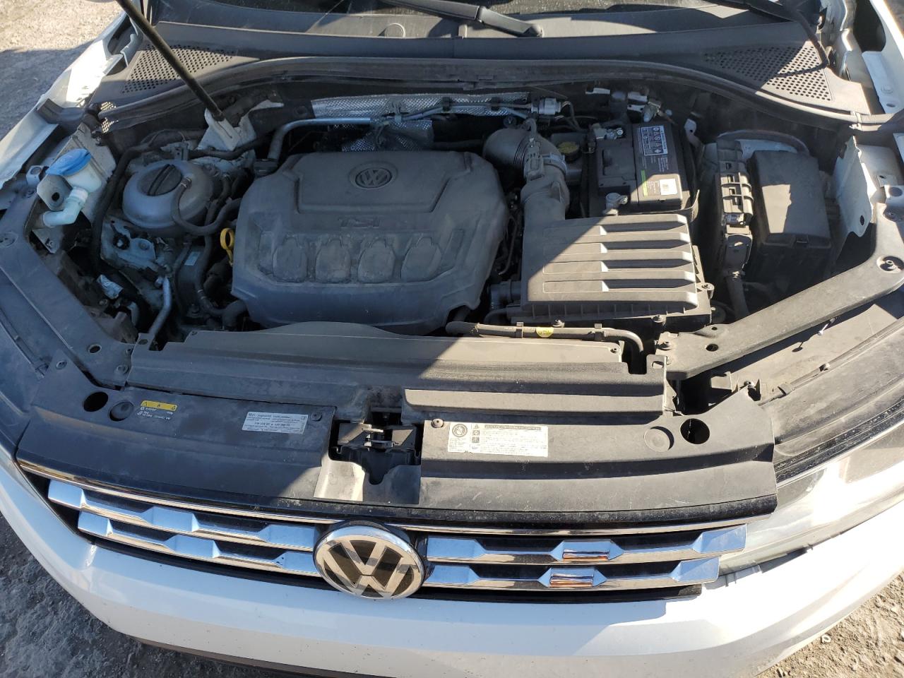 Photo 10 VIN: 3VV3B7AX0JM002679 - VOLKSWAGEN TIGUAN 