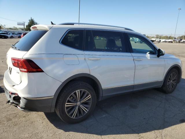 Photo 2 VIN: 3VV3B7AX0JM014752 - VOLKSWAGEN TIGUAN SE 