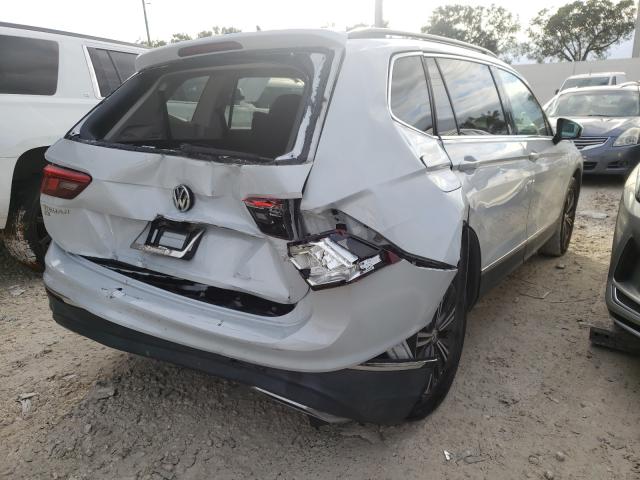 Photo 3 VIN: 3VV3B7AX0JM040140 - VOLKSWAGEN TIGUAN SE 