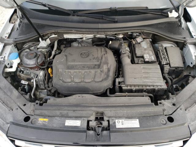 Photo 6 VIN: 3VV3B7AX0JM040140 - VOLKSWAGEN TIGUAN SE 