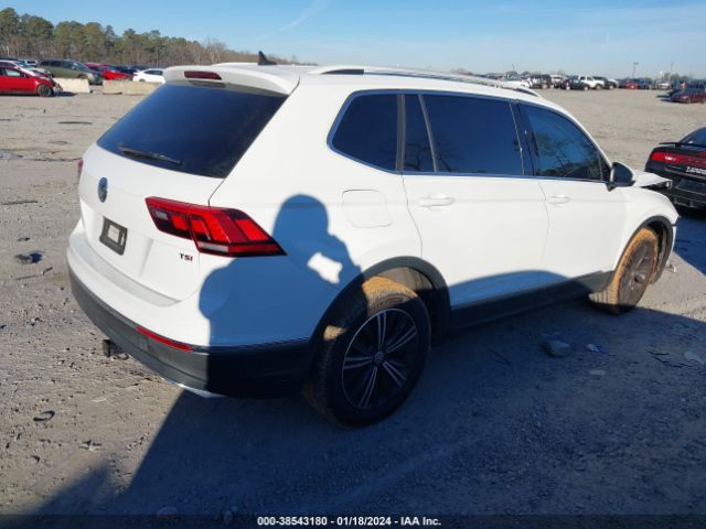 Photo 3 VIN: 3VV3B7AX0JM105777 - VOLKSWAGEN TIGUAN 