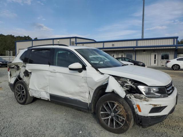 Photo 3 VIN: 3VV3B7AX0MM104696 - VOLKSWAGEN TIGUAN SE 