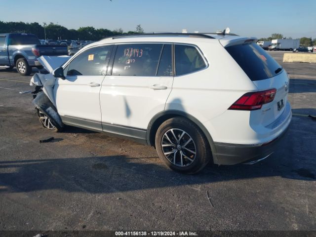 Photo 2 VIN: 3VV3B7AX0MM121143 - VOLKSWAGEN TIGUAN 