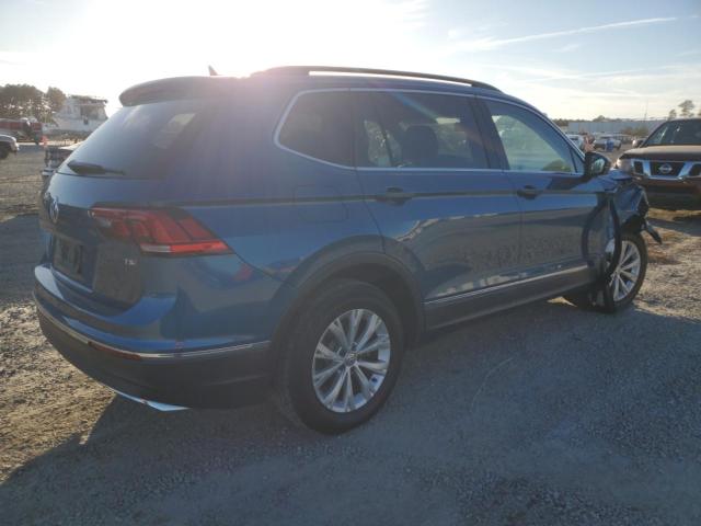 Photo 2 VIN: 3VV3B7AX1JM021015 - VOLKSWAGEN TIGUAN SE 