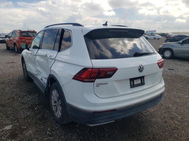 Photo 2 VIN: 3VV3B7AX1JM049350 - VOLKSWAGEN TIGUAN SE 