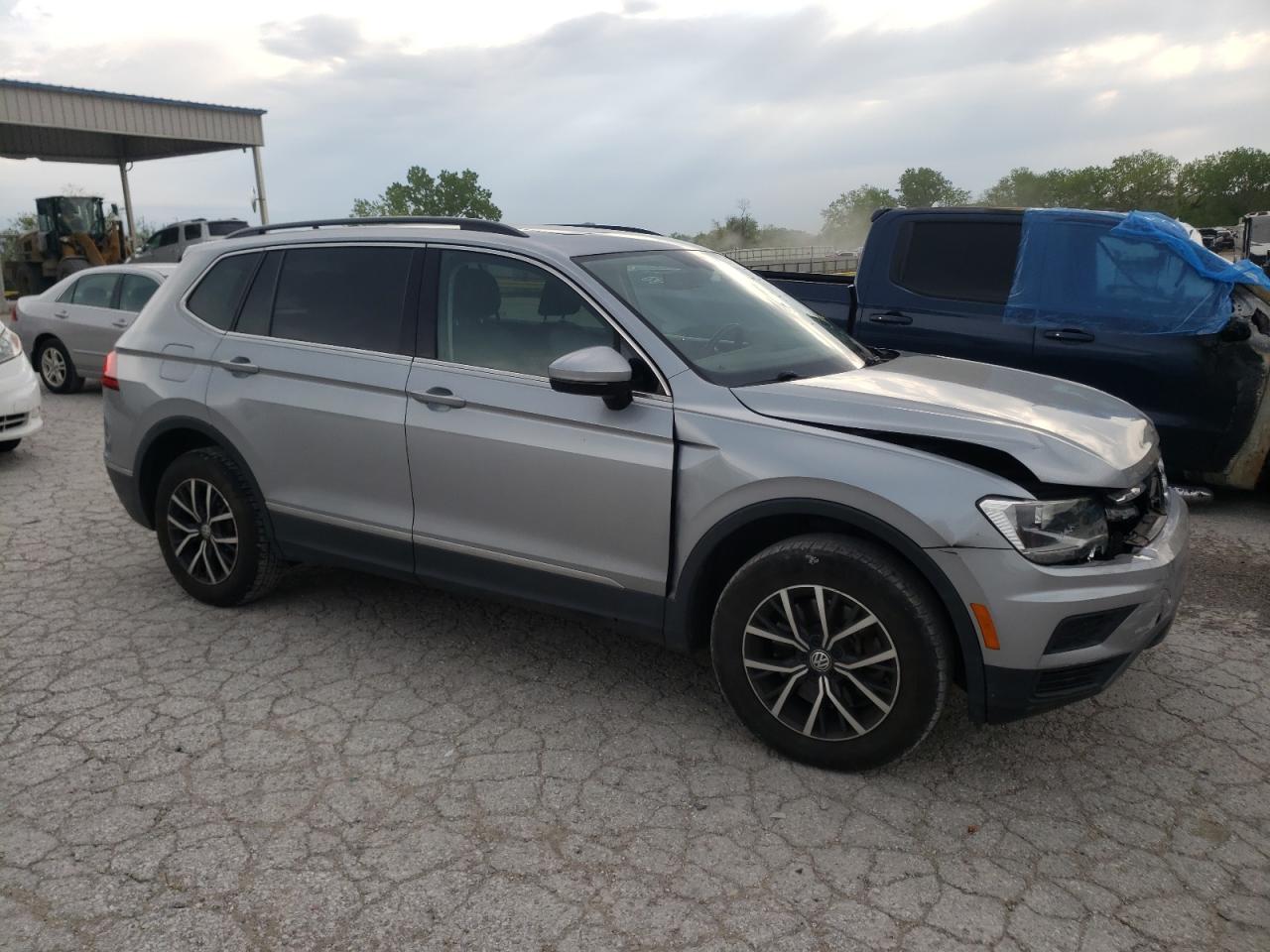 Photo 3 VIN: 3VV3B7AX1LM008140 - VOLKSWAGEN TIGUAN 