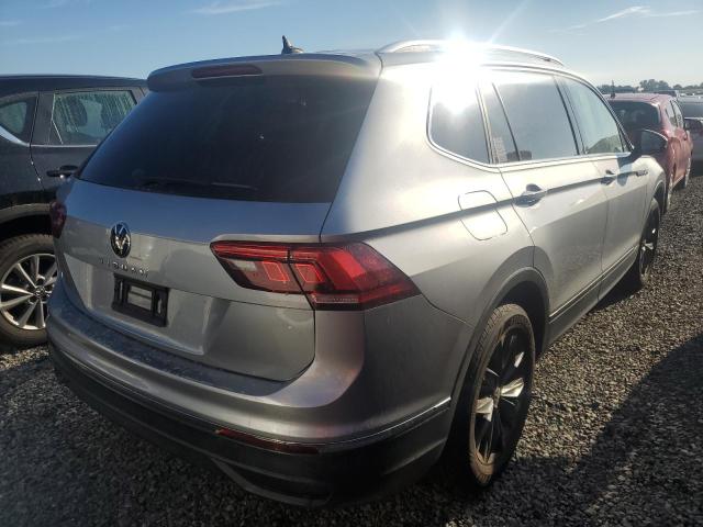 Photo 2 VIN: 3VV3B7AX1NM089126 - VOLKSWAGEN TIGUAN SE 