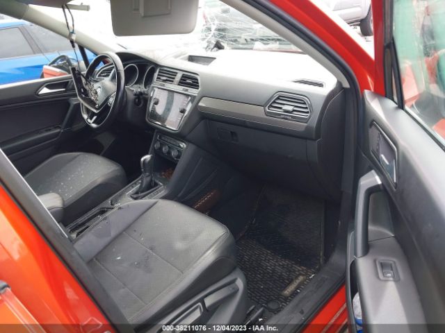 Photo 4 VIN: 3VV3B7AX2JM102346 - VOLKSWAGEN TIGUAN 