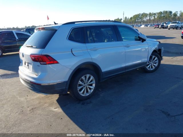 Photo 3 VIN: 3VV3B7AX2JM110284 - VOLKSWAGEN TIGUAN 