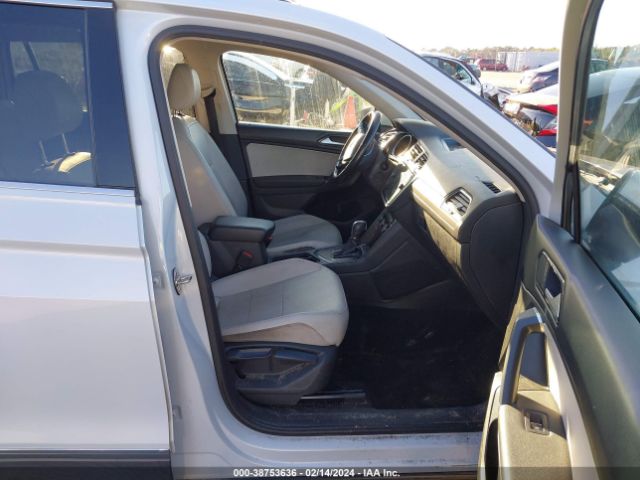 Photo 4 VIN: 3VV3B7AX2JM110284 - VOLKSWAGEN TIGUAN 