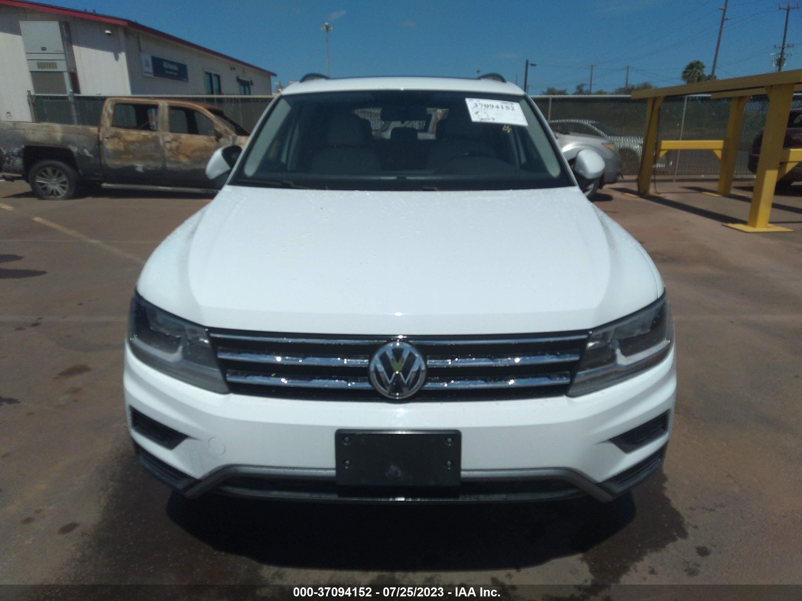 Photo 11 VIN: 3VV3B7AX2JM159436 - VOLKSWAGEN TIGUAN 