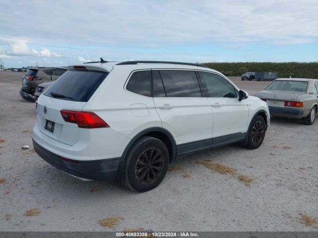 Photo 3 VIN: 3VV3B7AX2KM031263 - VOLKSWAGEN TIGUAN 