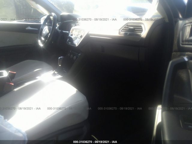 Photo 4 VIN: 3VV3B7AX2KM077661 - VOLKSWAGEN TIGUAN 