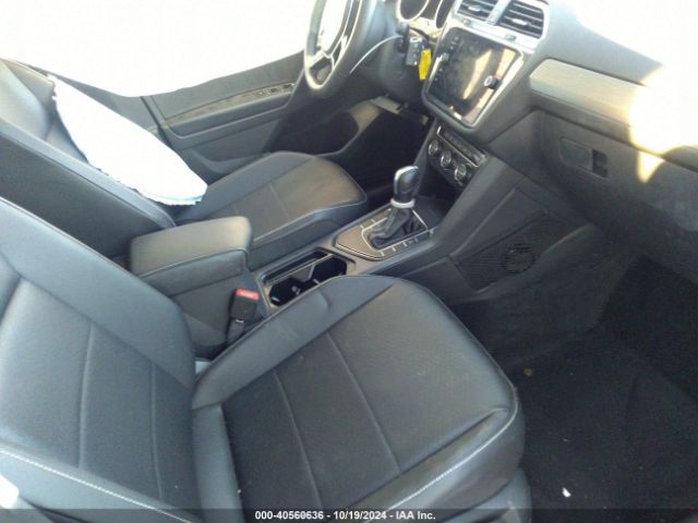 Photo 4 VIN: 3VV3B7AX2MM027183 - VOLKSWAGEN TIGUAN 