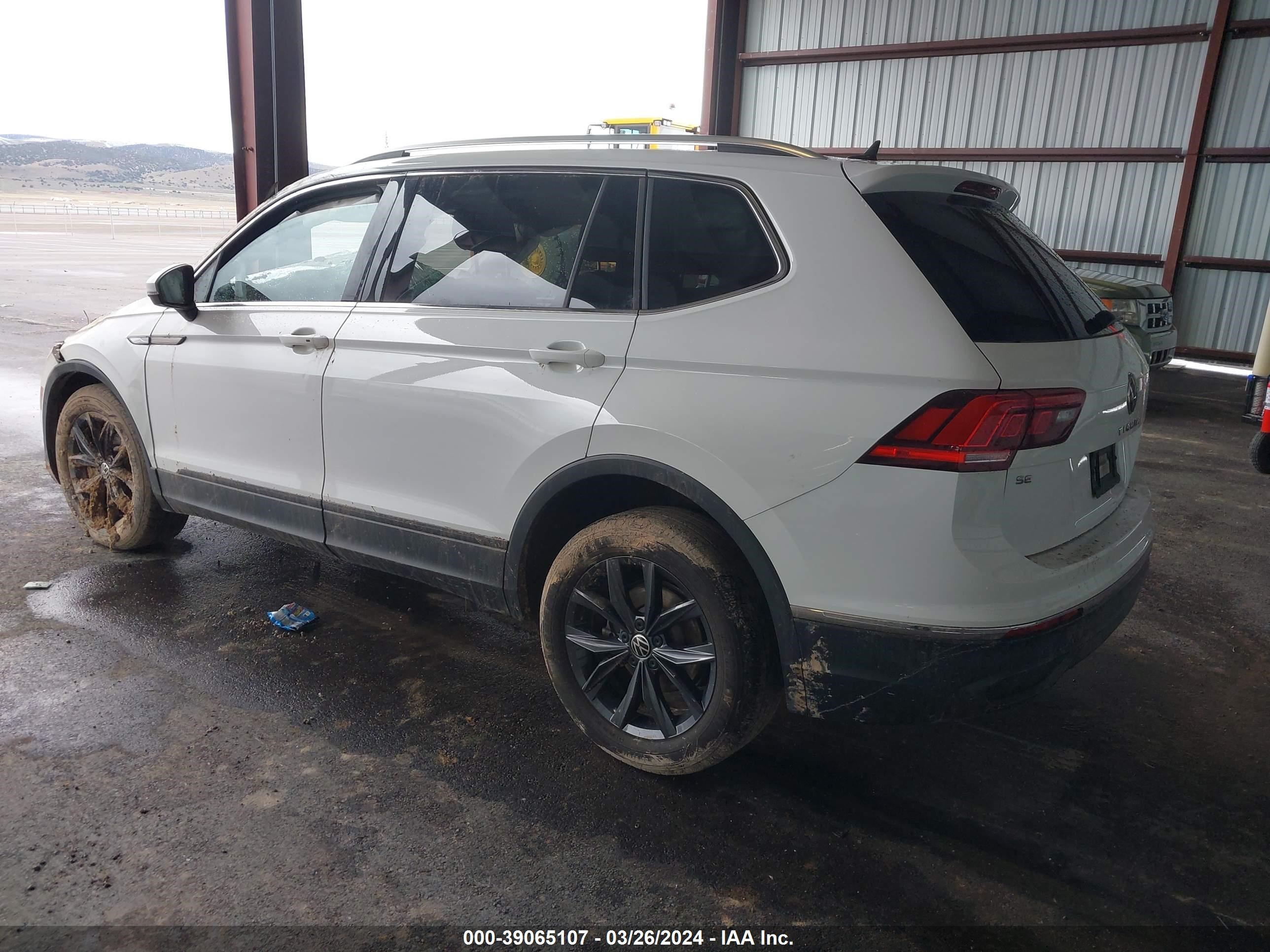 Photo 2 VIN: 3VV3B7AX2NM008764 - VOLKSWAGEN TIGUAN 