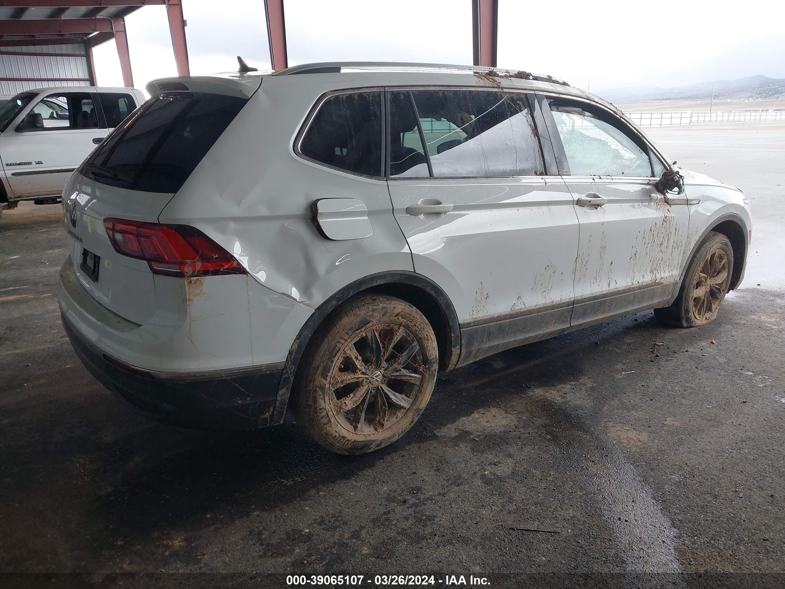 Photo 3 VIN: 3VV3B7AX2NM008764 - VOLKSWAGEN TIGUAN 