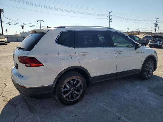 Photo 2 VIN: 3VV3B7AX2NM113692 - VOLKSWAGEN TIGUAN SE 