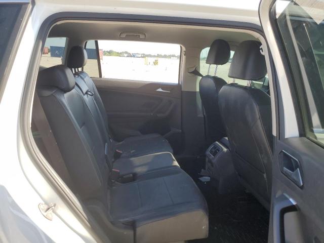 Photo 10 VIN: 3VV3B7AX3JM004863 - VOLKSWAGEN TIGUAN SE 