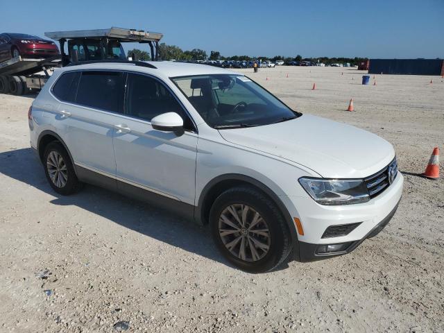 Photo 3 VIN: 3VV3B7AX3JM004863 - VOLKSWAGEN TIGUAN SE 