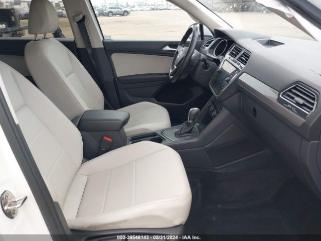 Photo 4 VIN: 3VV3B7AX3KM029425 - VOLKSWAGEN TIGUAN 