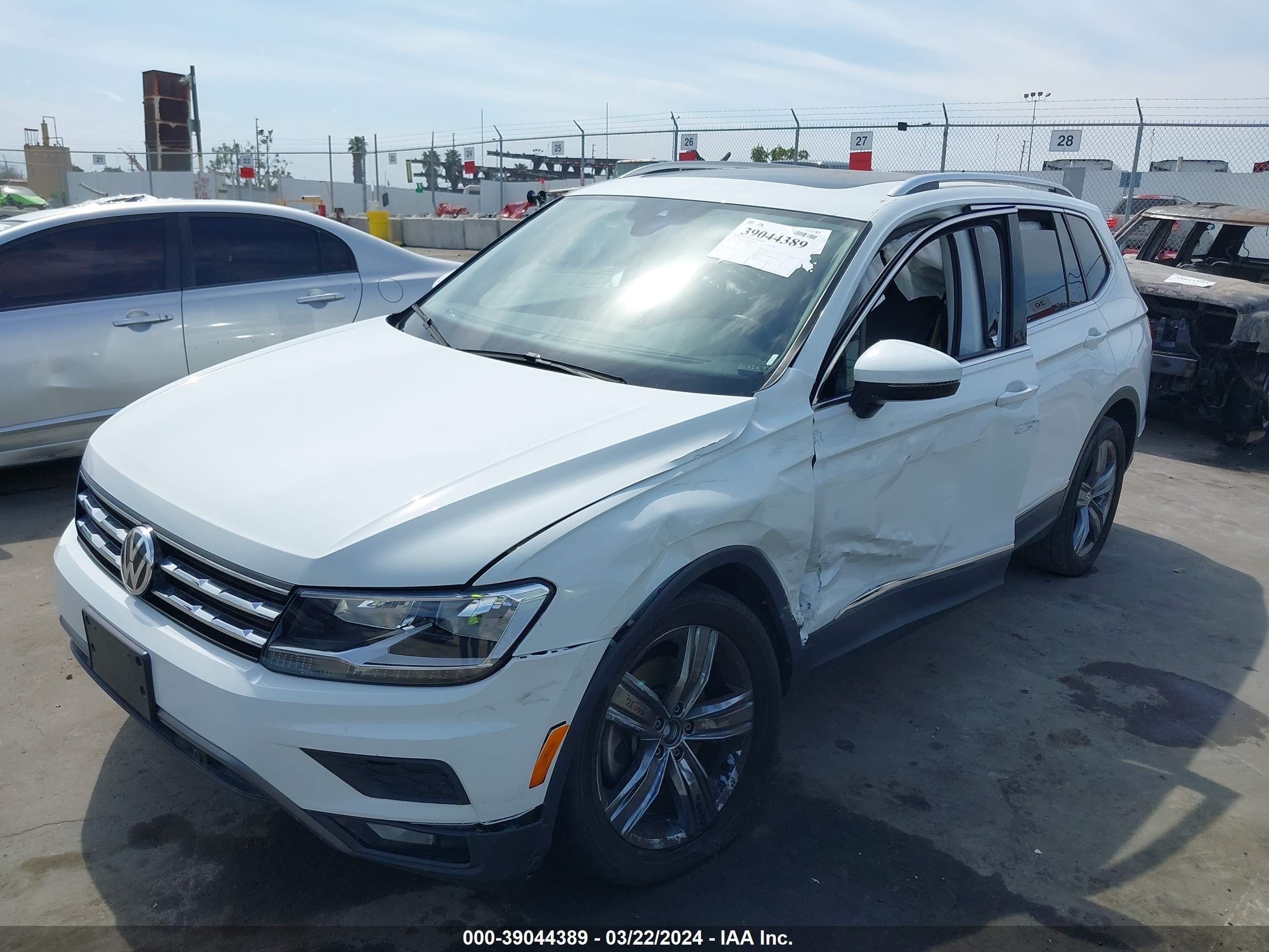 Photo 2 VIN: 3VV3B7AX3LM141000 - VOLKSWAGEN TIGUAN 