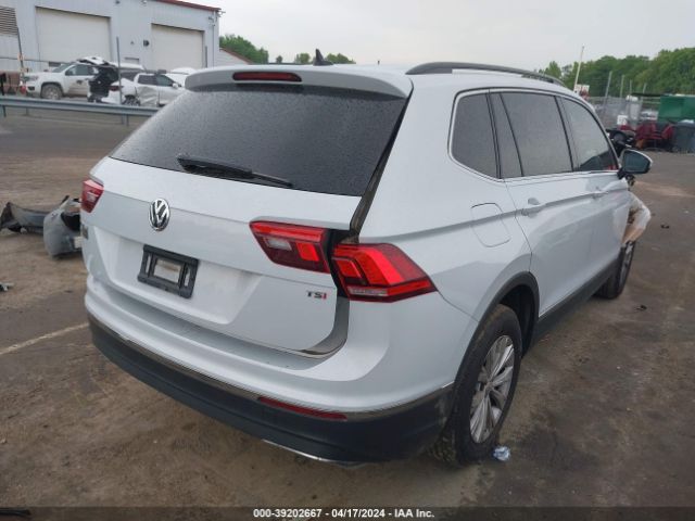 Photo 3 VIN: 3VV3B7AX4JM031523 - VOLKSWAGEN TIGUAN 