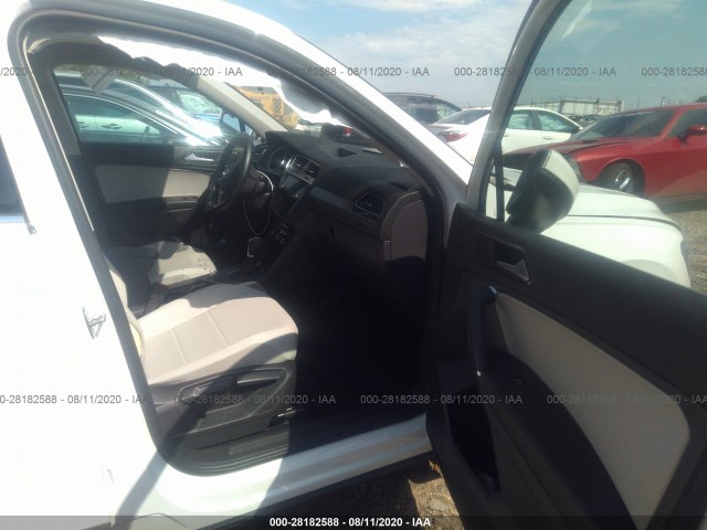 Photo 4 VIN: 3VV3B7AX4JM035782 - VOLKSWAGEN TIGUAN 