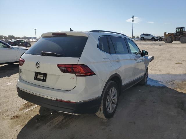 Photo 2 VIN: 3VV3B7AX4JM183754 - VOLKSWAGEN TIGUAN SE 