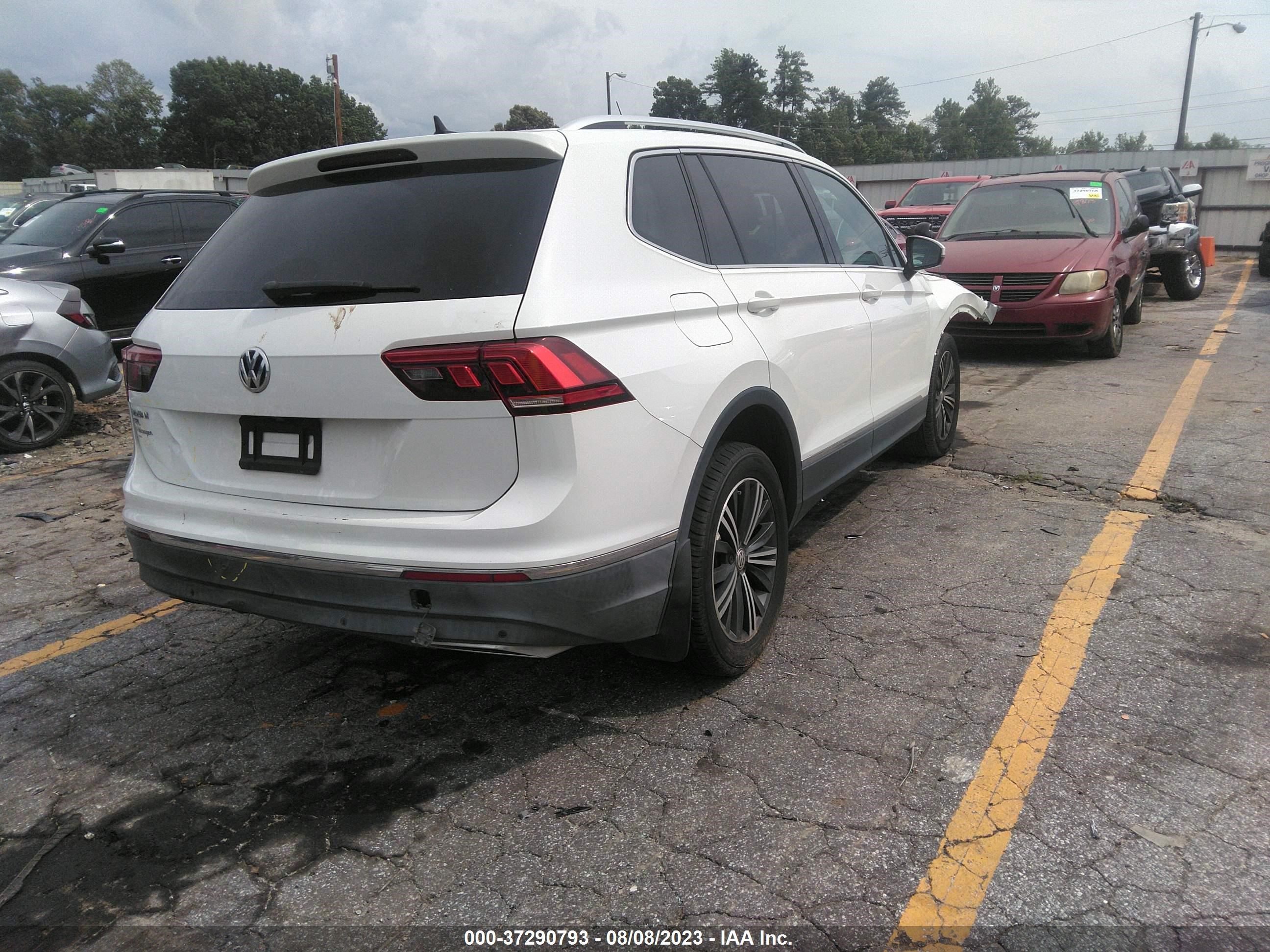 Photo 3 VIN: 3VV3B7AX4KM073322 - VOLKSWAGEN TIGUAN 