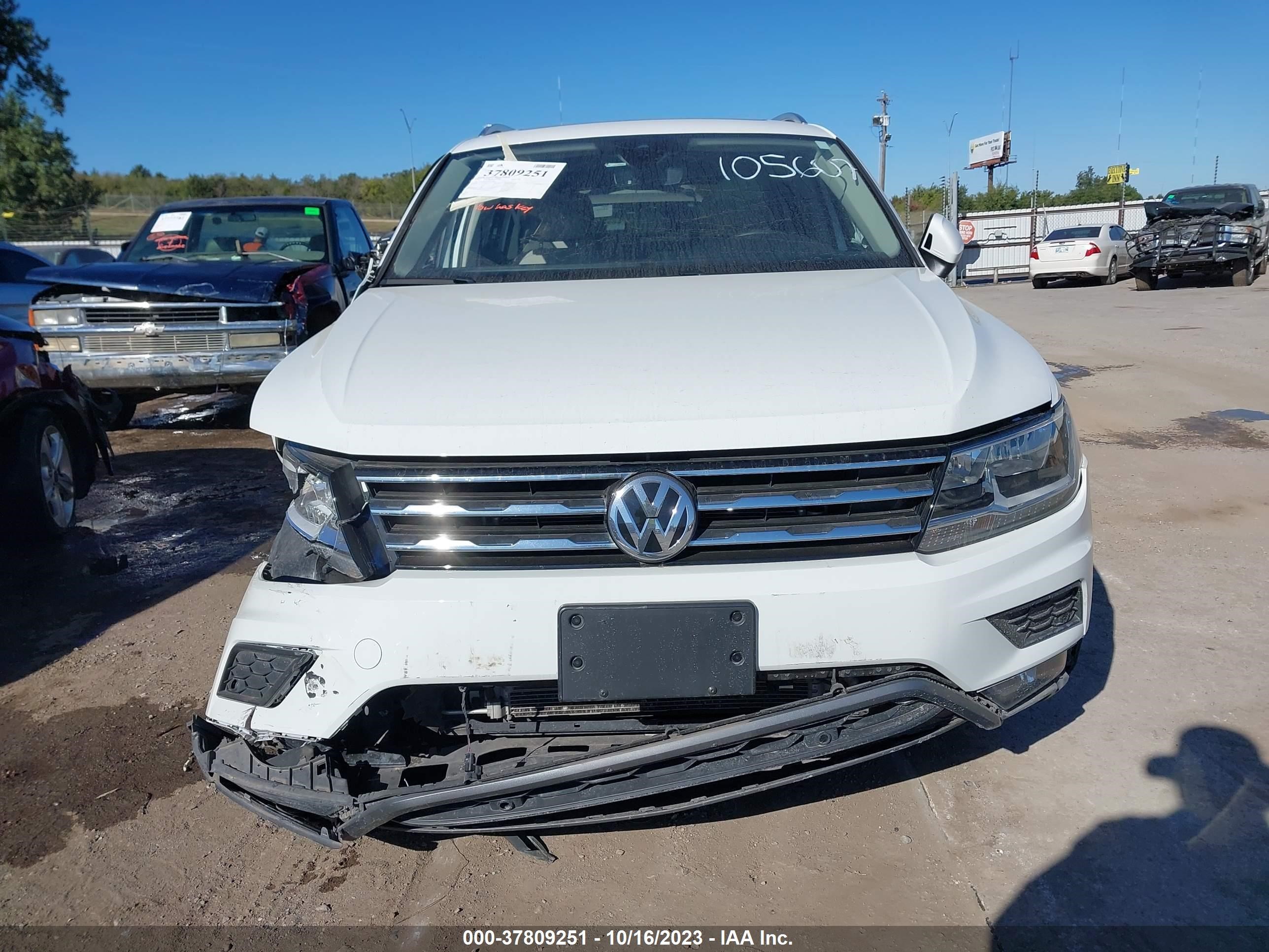 Photo 12 VIN: 3VV3B7AX4LM105607 - VOLKSWAGEN TIGUAN 